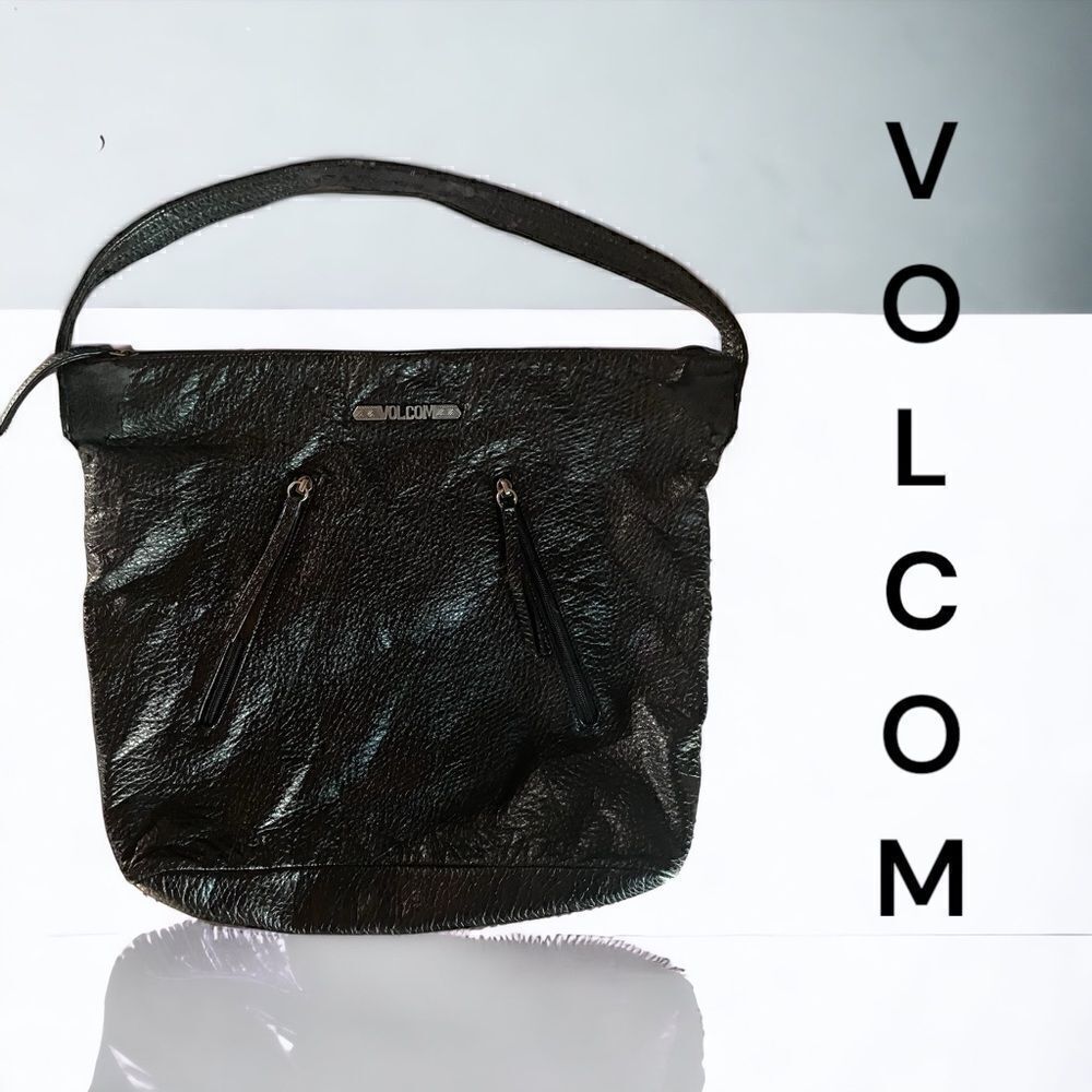 15% 3+ items l Volcom Bags l Black Leather l Purse, Bag l Single Handle l VGUC